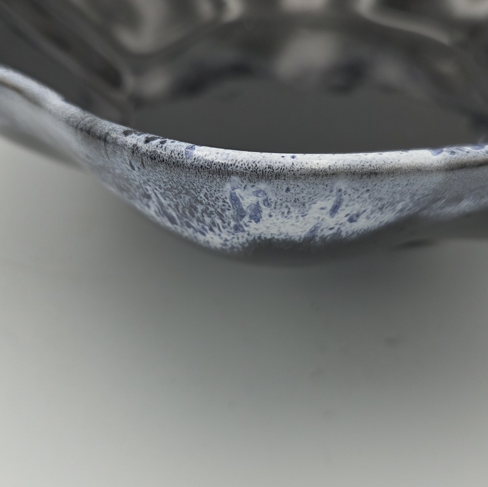 Studio Art Pottery Bowl Centerpiece BNP Canada Drip Glaze White Blue EUC - Picture 2 of 6